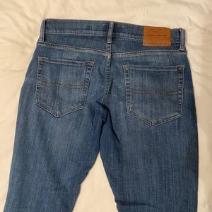 Lucky Brand Men’s 110 Skinny Jeans